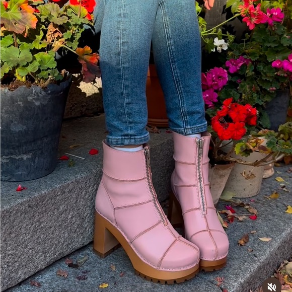 Swedish Hasbeens NWT Rough Stitched Mid Calf Clog Boot Pale Pink LOVE 🌸 - Picture 6 of 13